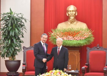 越共中央总书记阮富仲会见王毅