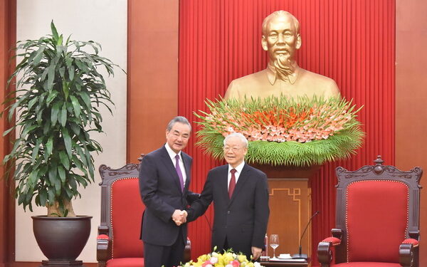 越共中央总书记阮富仲会见王毅