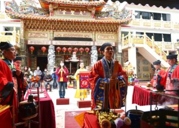 2024年元旦，也是60年一次『雙祿回頭』天赦日；東海龍門天聖宮『玉皇十七慈光遍照法會』圓滿。圖／東海龍門天聖宮提供