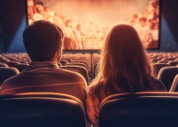 丁小寅：中国电影已经可以讲好“世界性”故事