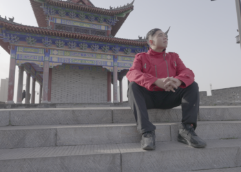 因旅遊愛上一座城！青年西進創業實現夢想