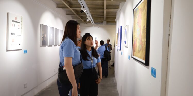 深度感知巴山渝水 体验重庆城市魅力