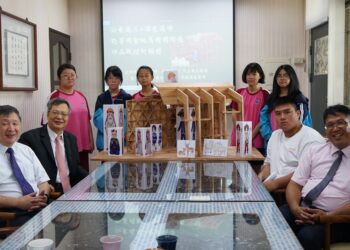 公东高工x海星高中合作圣诞马槽　至梵蒂冈参加世界展