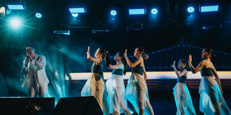 台东县政府28日在台东市北町日式建筑宿舍群举办『那年，我们一起听的歌－李泰祥10周年纪念音乐会』