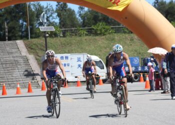 2024台东巴歌浪超级铁人三项赛及第六届台东活水湖长泳嘉年华，将于10月19、20日(六、日)在台东森林公园活水湖举办