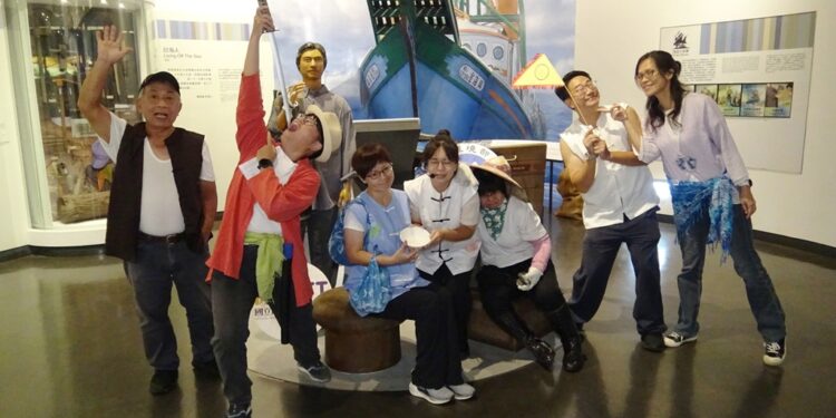 国立海洋科技博物馆近期与环境部合作展开『郑和下西洋的秘密主题环境教育系列活动』中，以戏剧导览方式推动航向永续发展之目标