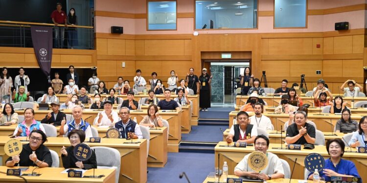 台东县府办理『Land in Taitung 土地制造』台日创生经验交流系列活动，首邀日本与台东的地方创生团队，于10月17~19日进行交流