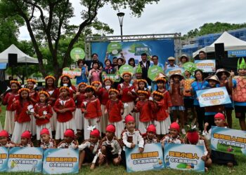 台东县政府今(12)日、明两天在台东旧站特区铁花步道草坪举办『南回寻味节』