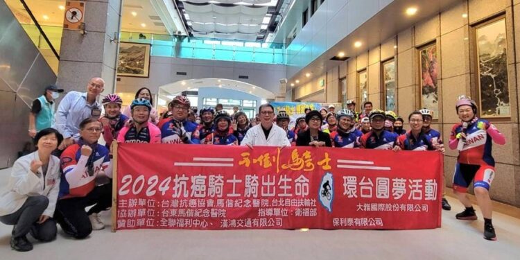 不倒骑士第四度来台东马偕，述说彼此生命故事