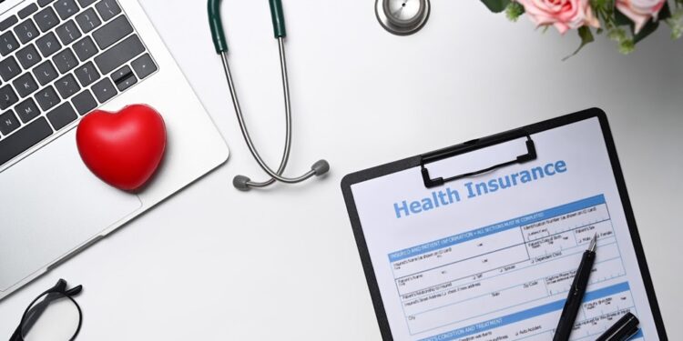 国民健康署呼吁民众，不论是在诊断、治疗或康复期，有需求的癌友家庭，都能至医院设立之癌症资源中心寻求协助