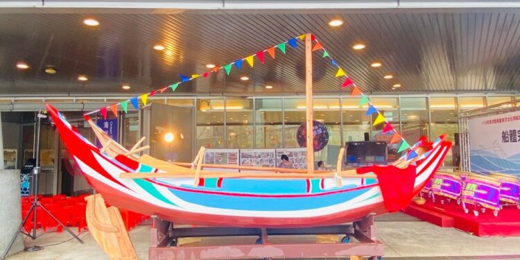 国立海洋科技博物馆(国立海科馆)与海洋委员会(海委会)今(113)年合作展开为时半年的的『重现八斗子罾子船手工造舟计划』