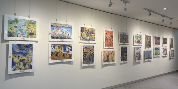 第55届世界儿童画展台东巡回展即日起至12月1日在台东县艺文中心二楼展览室及艺廊办理