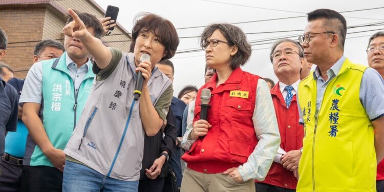 饶庆铃县长为康芮台风重创台东农业向萧副总统争取全县全品项现金救助及免勘查灾损比率