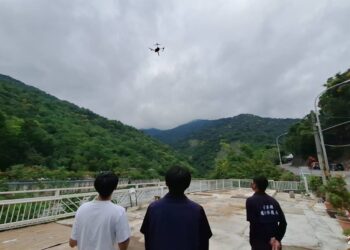 台东县环保局提升污染搜查与改善效率，运用无人机空拍科技执法