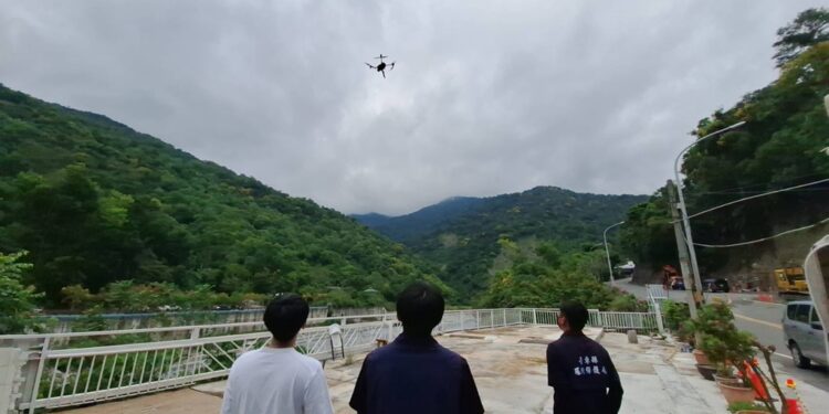 台东县环保局提升污染搜查与改善效率，运用无人机空拍科技执法