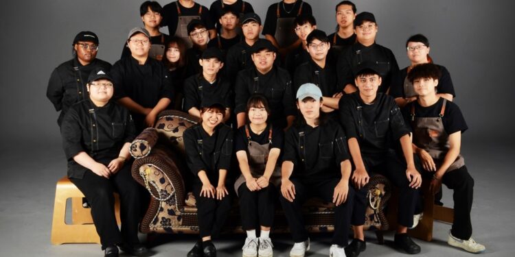 义守大学厨艺系运用营运实务课程，打造『叁楼』餐饮品牌，推出高质感西餐