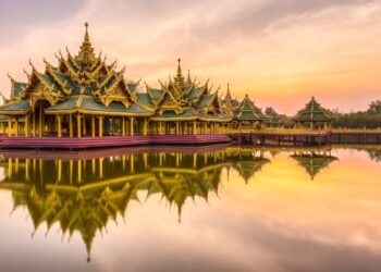 台东县政府继去年成功推动包机直飞越南河内后，今年4月12日将迎来首班包机直飞曼谷