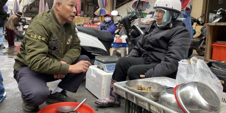 叶竹林春节走访乡里 与乡亲共话澎湖未来