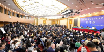 【世界观点】中国外长回应全球关切:以”和平”为底色,直面中美关系挑战