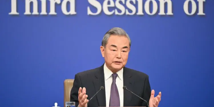 外交主题记者会丨王毅对美连发五问