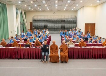 在佛诞月的殊胜时节，佛教多媒体人才培训中心于5月24-25日假元亨寺台北讲堂，举办首届『光影说法』手机摄影工作坊，课程吸引全台10位法师与限额40位民众跨界共学(图/佛教多媒体人才培训中心提供)