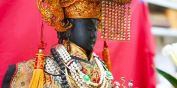 驻驾电影三清导演陈毅公司Threads被祂霸屏 三天吸5万点阅