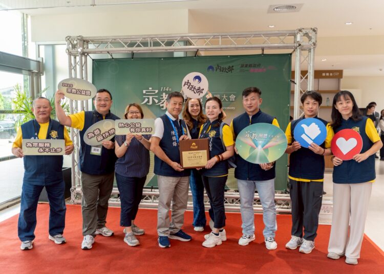 东海龙门天圣宫获台东县政府肯定与推荐，为台东再度拿下『绩优宗教团体』奖，也创下台东唯一四连霸纪录。