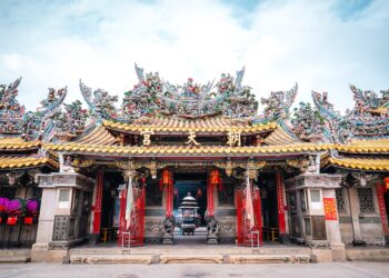 北港朝天宫董座蔡咏锝率先包场《三清》响应信仰电影