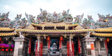 北港朝天宫董座蔡咏锝率先包场《三清》响应信仰电影