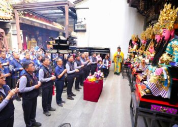 龟山慈恩宫新庙各殿神尊依神明圣示择吉圆满开光。庙方敦请高功吴政宪道长主理各项科仪，远赴北港武德宫财神开基祖庙顺利开光五路财神爷。